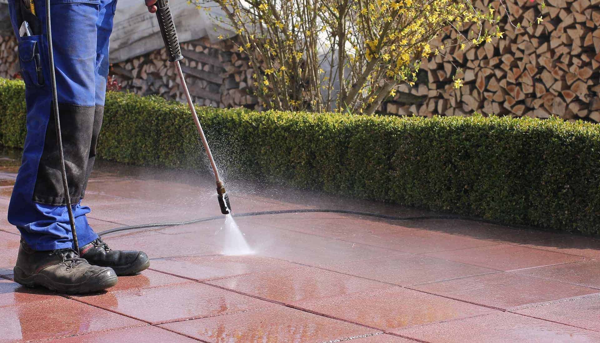 high-pressure cleaning